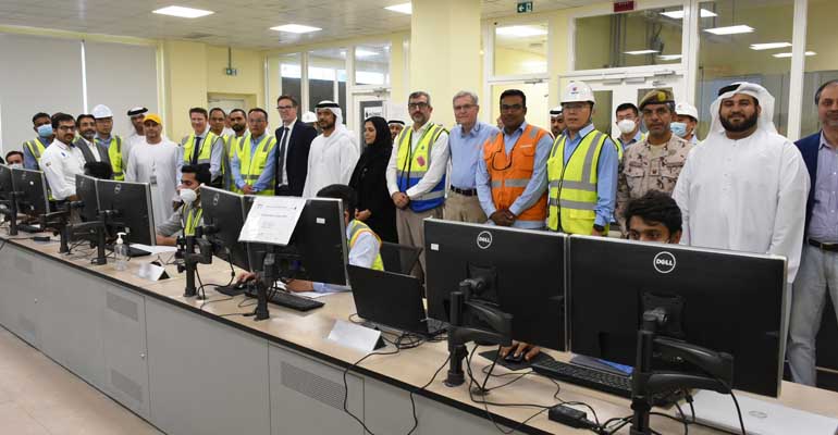 Visita del Departamento de Energía de Emiratos Árabes a la planta desaladora de Taweelah