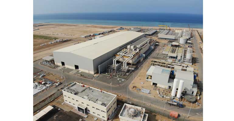 Vista aérea de la desaladora Rabigh 3 puesta en marcha por Abengoa