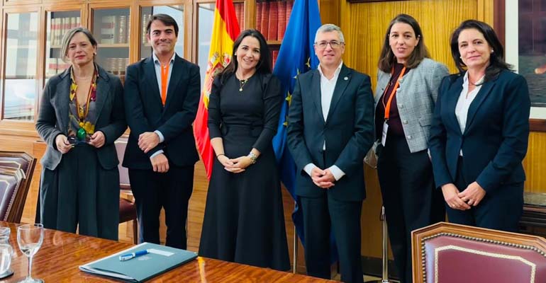 AEDyR ofrece al Miteco colaborar en el Pacto de Estado frente a la Emergencia Climática