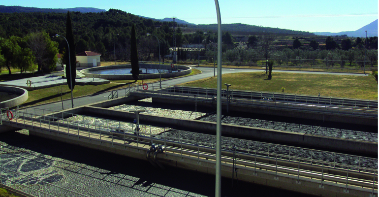 articulo-tecnico-fango-activado-adsorbente-cobre-niquel-cianuro-estacion-depuradora-aguas-residuales