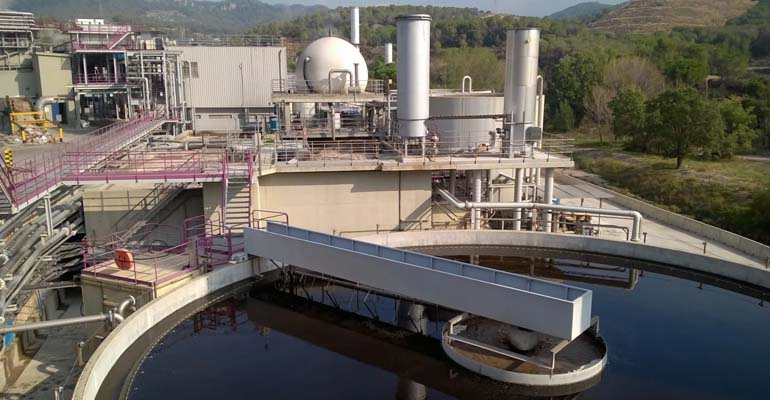 Estación depuradora de aguas residuales industriales de Cadagua para una empresa industrial