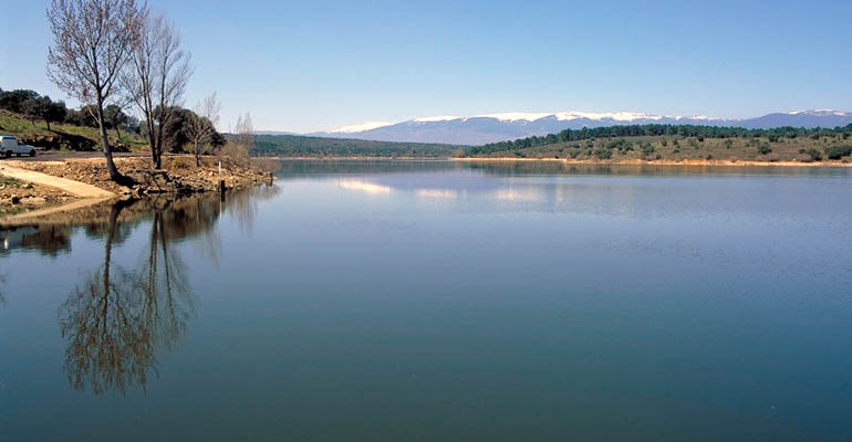 Embalse de Puentes Viejas en la Comunidad de Madrid