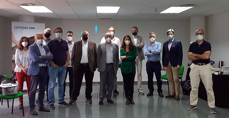 Foto de familia de los participantes del Innotalk de Cátedra DAM sobre biogás en EDAR