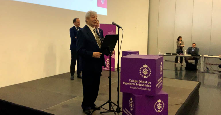 José Reyero, fundado de Dinotec y Labygema, recoge el Premio Andalucía al Desarrollo de la Ingeniería 2023