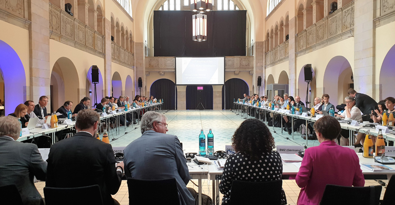 fundacion-aquae-ocde-gobernanza-agua-inclusiva-mujeres