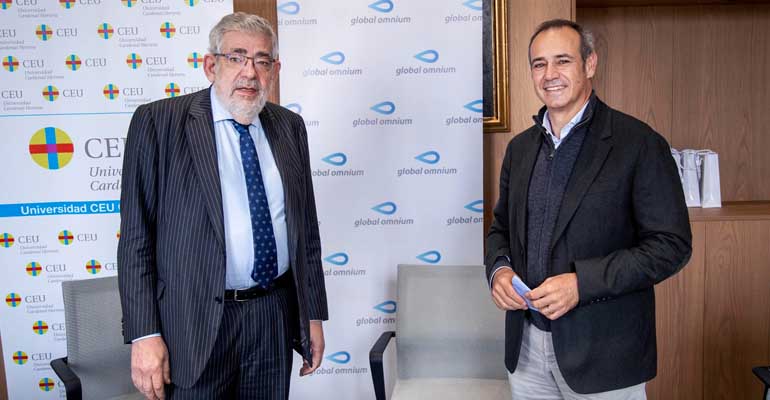 Vicente Navarro de Luján, rector de la Universidad CEU Cardenal Herrera, y Dionisio García Comín, CEO de Global Omnium