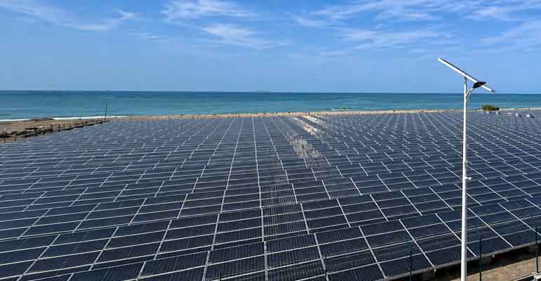 GS Inima optimiza el uso de energía de la desaladora Barka 5 con una nueva planta fotovoltaica de autoconsumo