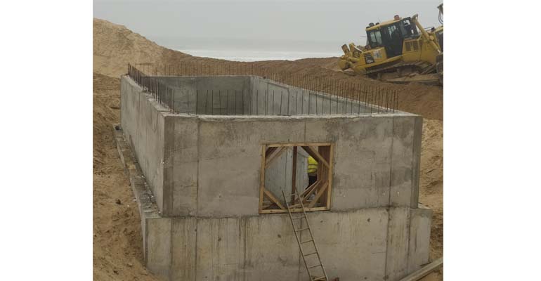 Pozo de ataque del emisario submarino construido por Incatema en Senegal