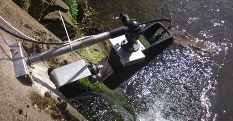 Caudalímetro para agua en canal abierto por tecnología radar Raven-Eye