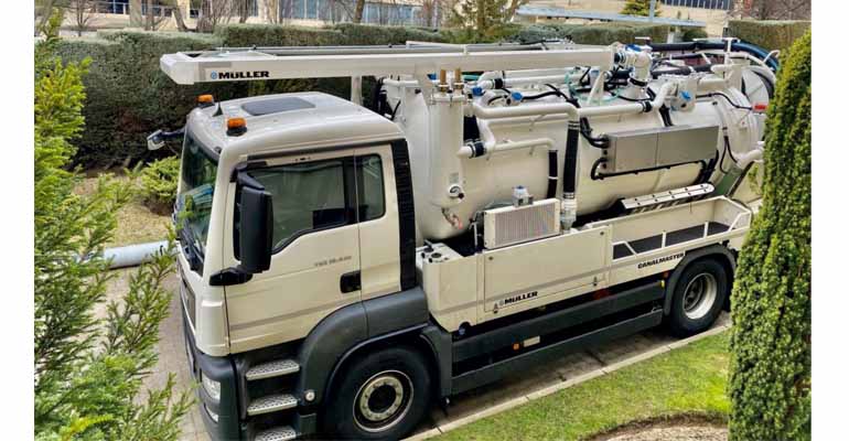 Camiones Müller suministrados por Tecsan para la limpieza del alcantarillado municipal